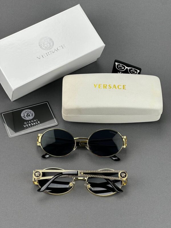 عینک آفتابی زنانه ورساچه versace - Image 2