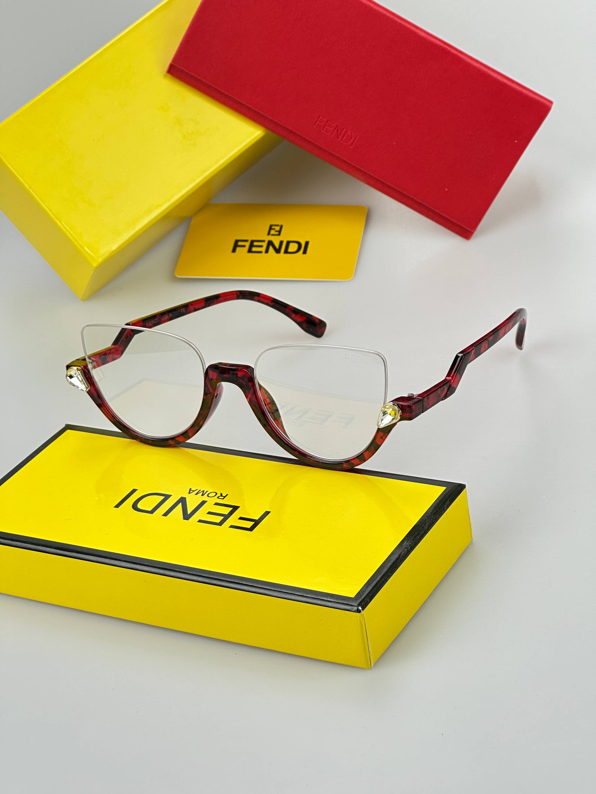 عینک نیم فریم FENDI - تصویر 7